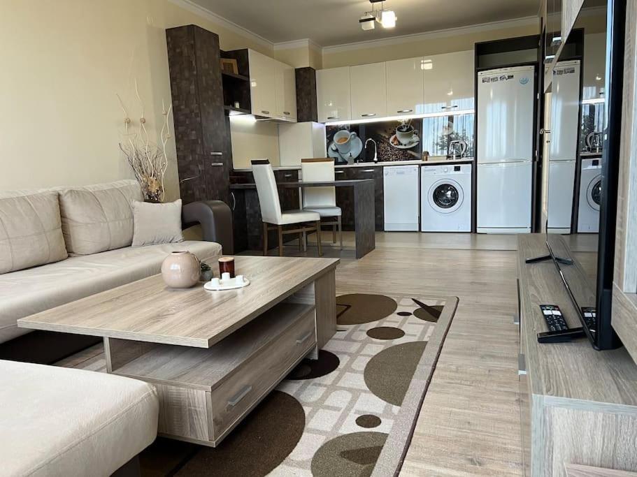 Cozy Apartment - Free Parking Plovdiv Exterior foto